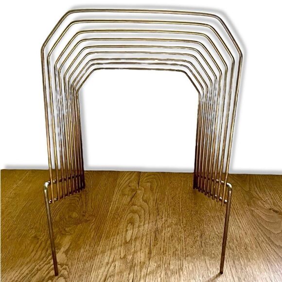 Vintage 1970’s Gold Brass Tone Lacquer Wire (8) Vinyl File Holder Tabletop Stand - Picture 3 of 14